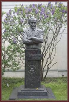 Бюст Ю.Н.Рериха в Международном Центре Рерихов (Москва) 